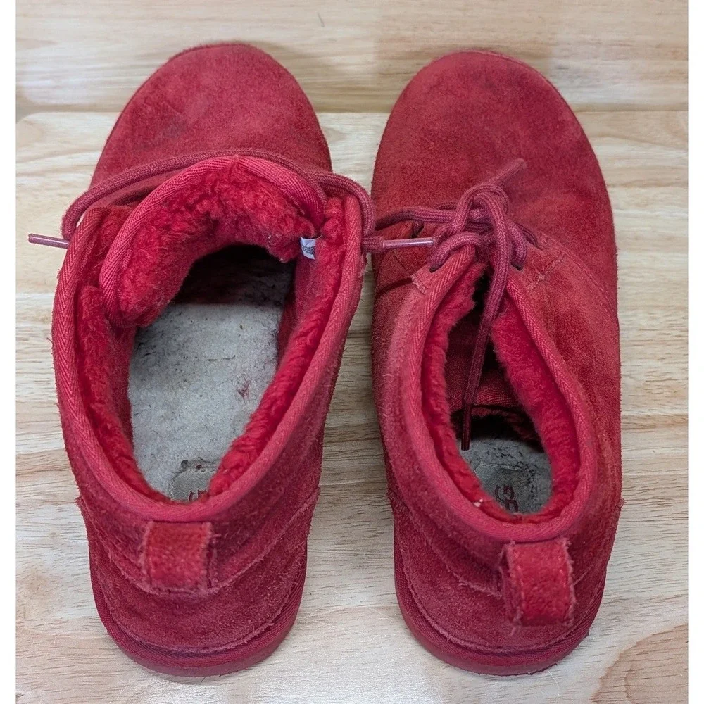 UGG Neumel Red Suede Lace Up Chukka Boots Mens 10 S/N 3236